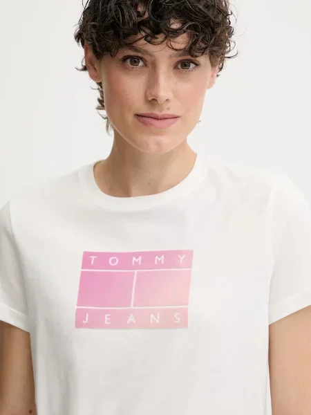 Tričko Tommy Jeans bílá