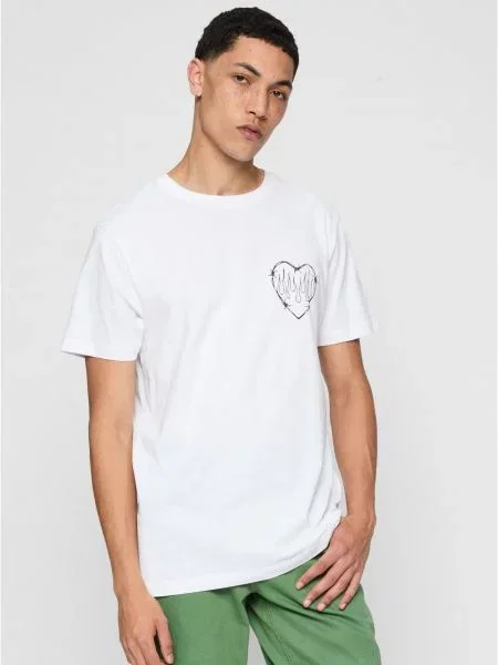Majica Mister Tee z vzorcem srca bela