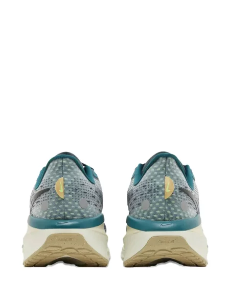 Sneakerși Nike Vomero verde