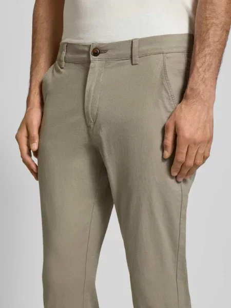 Spodnie materiałowe o kroju straight fit z mieszanki bawełny model ‘MARCO FURY’ Jack & Jones