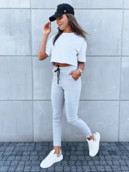 Športne hlače Dstreet iz rebrastega žameta modra