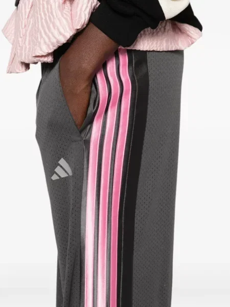 Trčanje tenisice Adidas s vezicama s čipkom siva