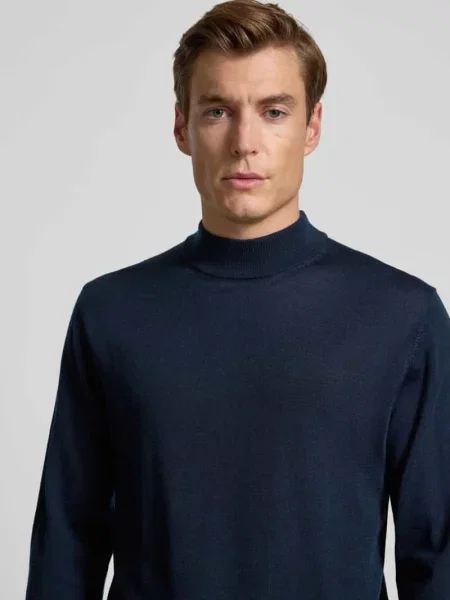 Sweter z dzianiny z wełny merino Manuel Ritz granatowy