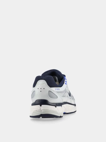 Повседневные кроссовки Nike серые