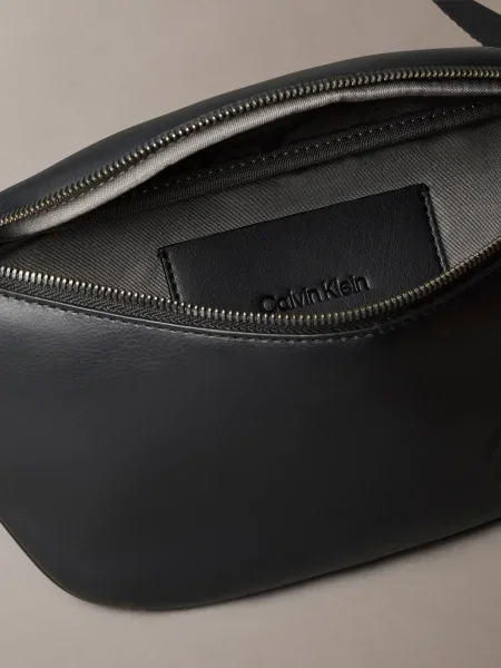Borsetă Calvin Klein Ck Waistbag negru