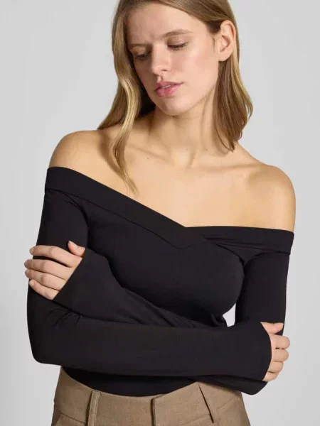 Slim Fit koszulka z długim rękawem z mieszanki Pieces czarna