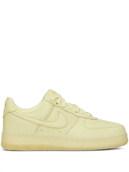 Gatvės stiliaus sportbačiai Nike Air Force 1 balta