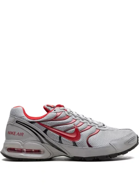 Sneakerși Nike Metcon auriu