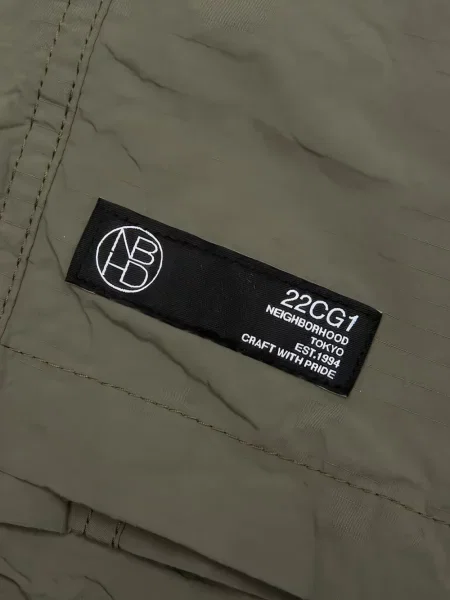 Pantaloni scurți cargo Neighborhood verde