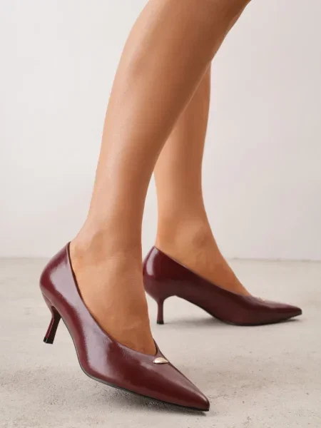 Pantofi stiletto pe kitten cu aplicație decorativă pe vârf Angarne Bordo