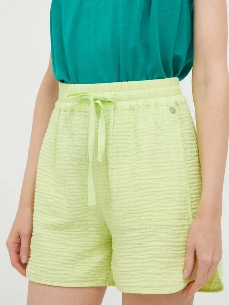 Къс панталон Rich & Royal с изчистен дизайн с висока талия зелено