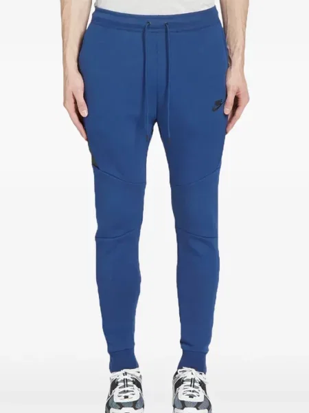 Scurt pantaloni Nike cu imagine cu legături roșu