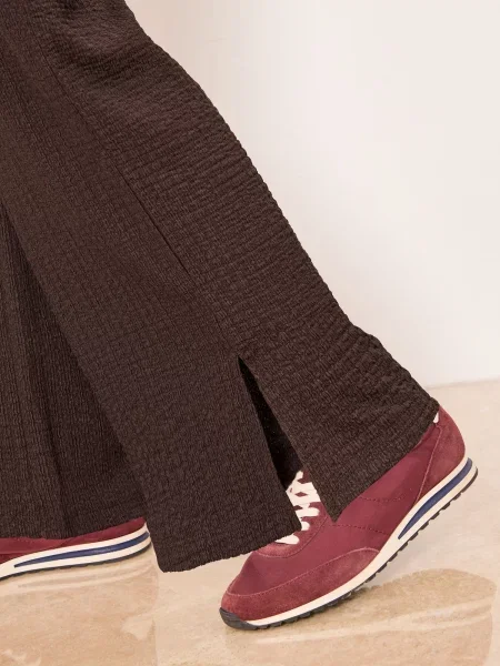 Lipsy Pantaloni ciocolatiu