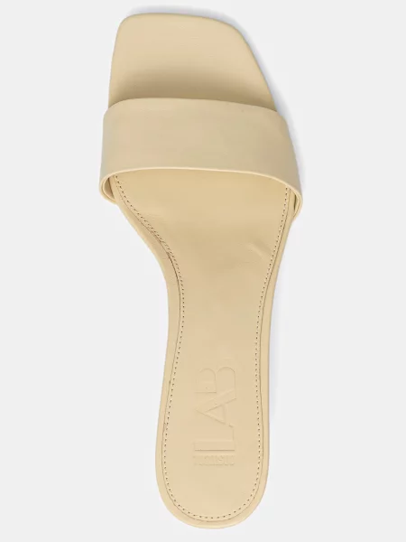 Кожаные шлепанцы Answear.lab
