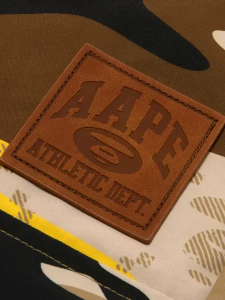 Geacă cu puf Aape By A Bathing Ape cu glugă galben