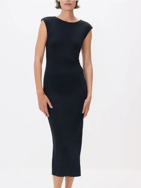 Reserved Sukienka midi z modalem czarny