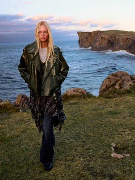 Bershka Krótki Trencz Ze Sztucznej Skóry Kobieta S zielony