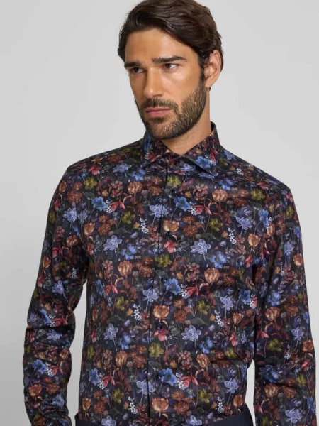 Koszula biznesowa o kroju slim fit z kołnierzykiem typu kent model ‘Savio’ Olymp Signature granatowa