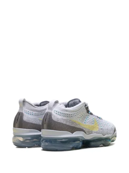 Sneakerși Nike VaporMax cu decolteu rotund roșu