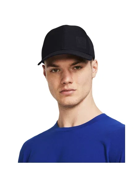 Шапка с козирки Under Armour черно