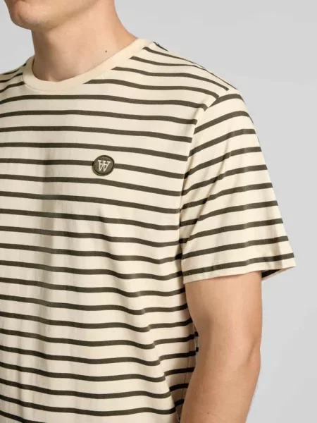 T-shirt z okrągłym dekoltem model ‘Ace’ Wood Wood beżowa