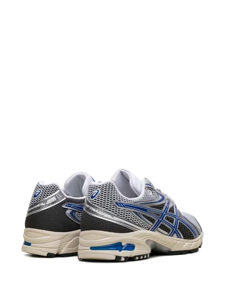 Sneakerși Asics alb
