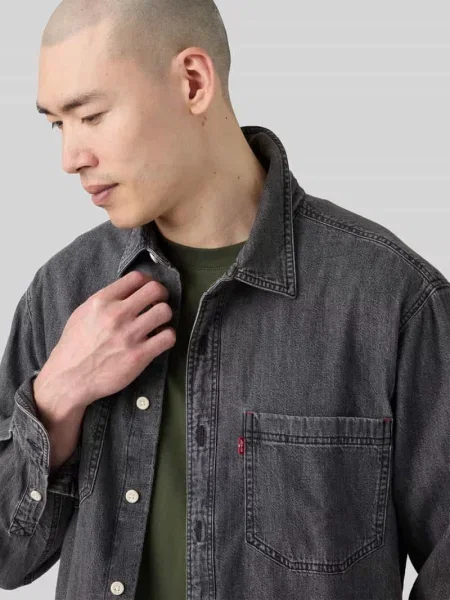 Koszula casualowa o kroju regular fit z na piersi Levi's