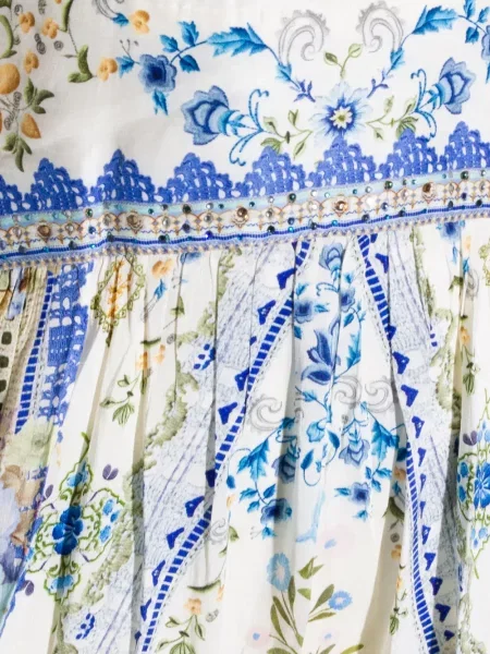 Rochie Camilla cu motiv cu inimi de costum alb