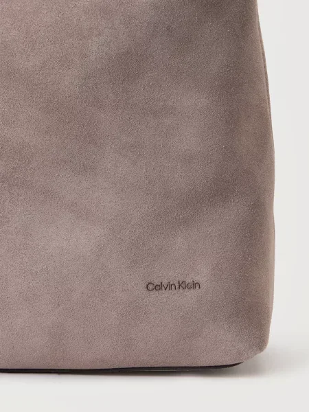Calvin Klein Kabelka na rameno mokka fialová