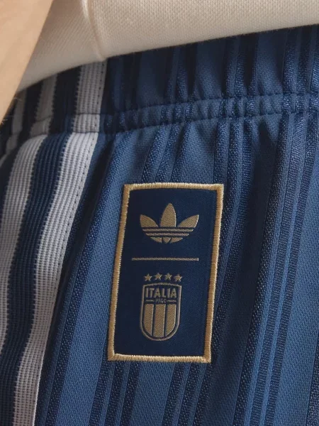 Pantaloni scurți Adidas albastru