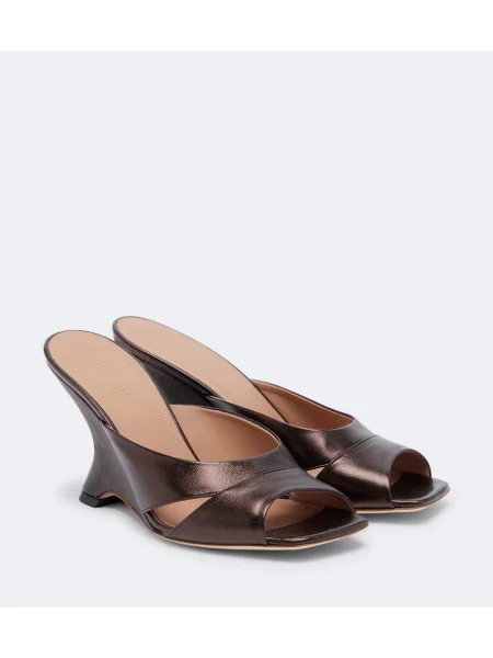 Papuci tip mules Malone Souliers din piele cu pană maro