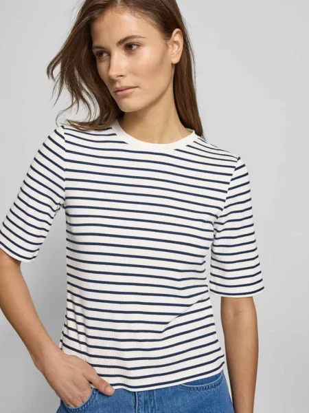 Prążkowany T-shirt we wzór w Style Icon Collection biała