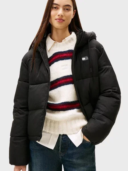 Джинсова куртка Tommy Jeans з капюшоном чорна