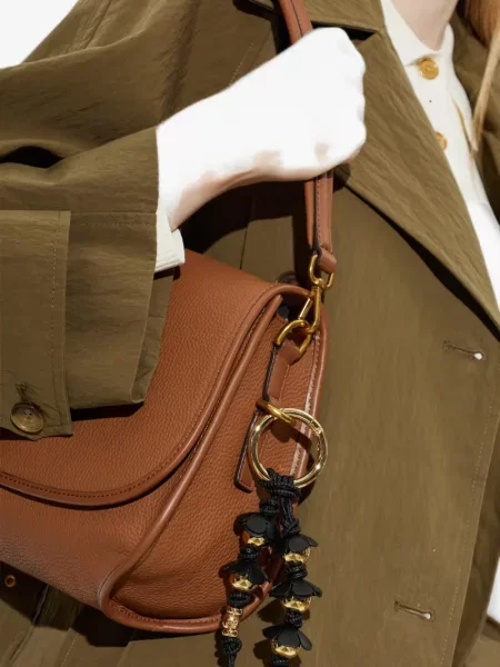 Matlasat top Michael Michael Kors cu volane cu cordon verde