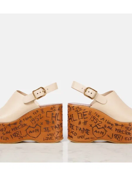 Sandale Chloé din piele bej