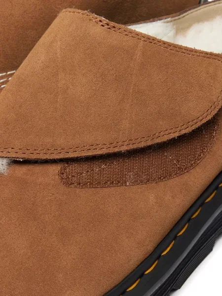 Кожаные мюли Dr. Martens коричневые