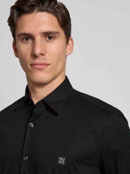 Koszula casualowa o kroju slim fit z mieszanki bawełny model ‘ERMO’ Hugo czarna
