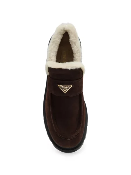 Pantofi loafer Prada din piele de căprioară maro