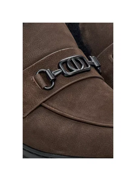 Лоферы Estro коричневые