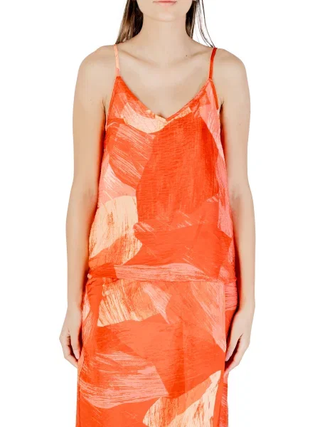 Maiou Vila portocaliu