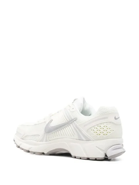 Sneakerși Nike Vomero din piele alb
