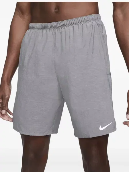 Wodoodporne krótkie szorty Nike szare