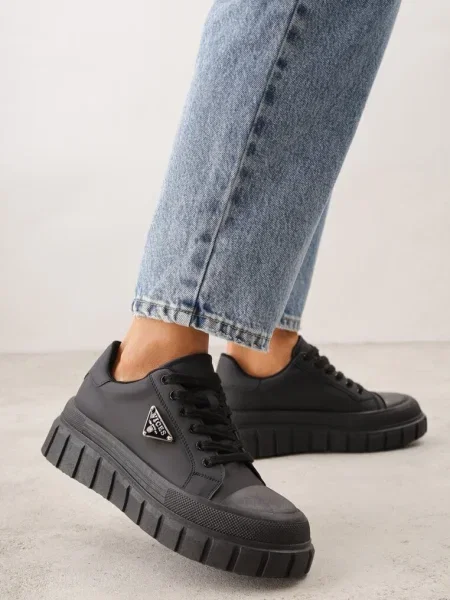 Sneakers Myninis negri