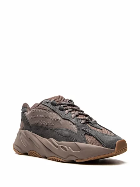Sportbačiai Adidas Yeezy ruda