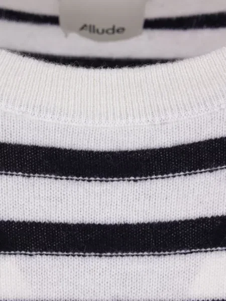 Tricou Allude cu dungi scurt negru