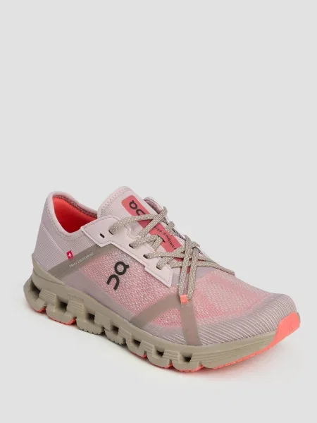 Buty do biegania On Running do biegania różowe