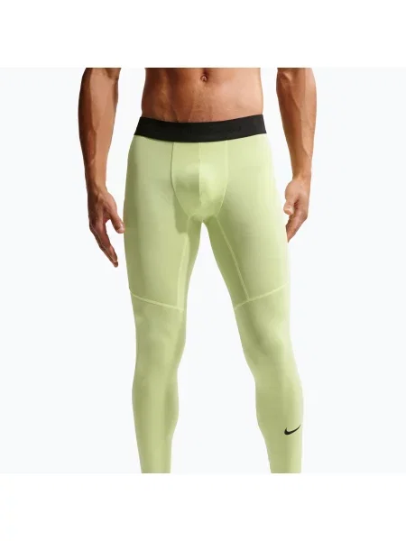 Клинове Nike черно