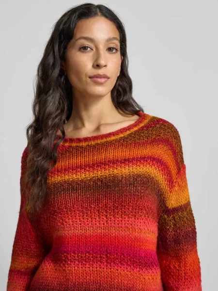 Sweter z dzianiny z okrągłym dekoltem model ‘Fairhaven’ Lollys Laundry czerwony
