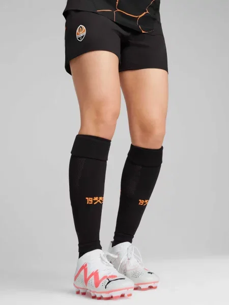 Спортивные шорты Puma черные