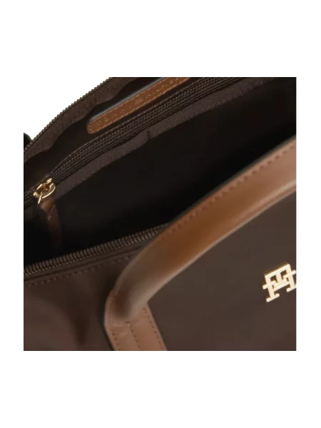 Geanta crossbody Tommy Hilfiger din piele maro